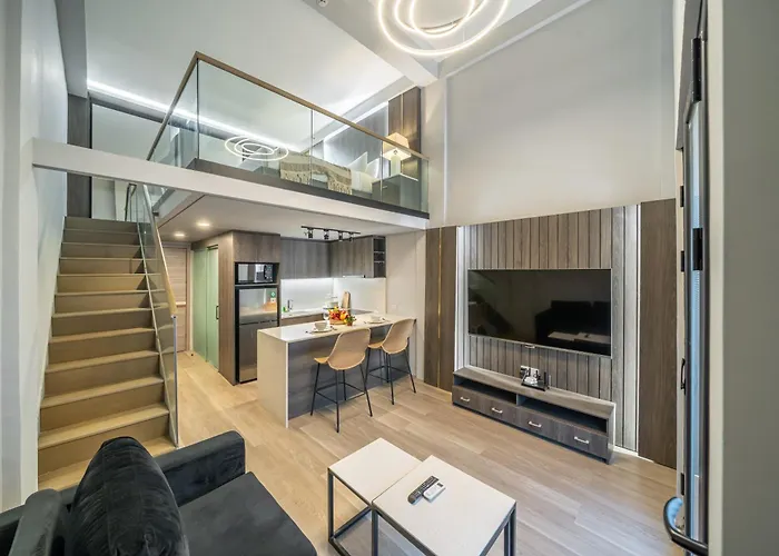 Aster - Stylish Loft With Rooftop Pool & Sauna *