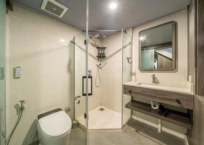 Aster - Stylish Loft With Rooftop Pool & Sauna アパート