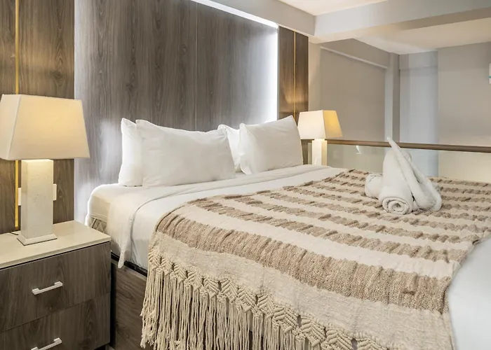 Aster - Stylish Loft With Rooftop Pool & Sauna アパート *