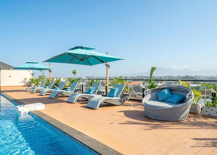 Aster - Stylish Loft With Rooftop Pool & Sauna アパート *