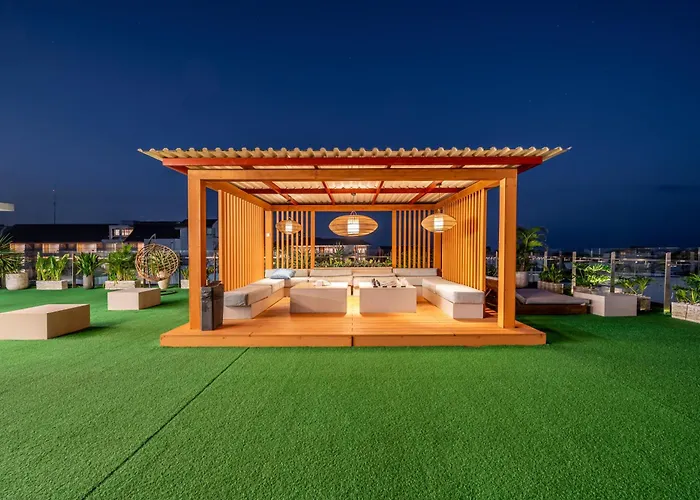 Aster - Stylish Loft With Rooftop Pool & Sauna アパート チャングー